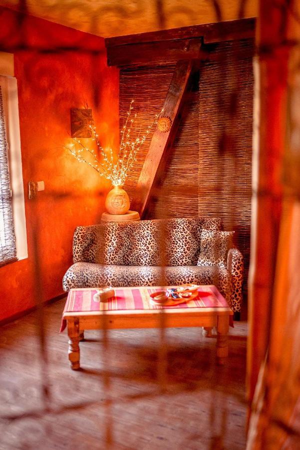 Bed and Breakfast Domaine De La Croix Du Vexin Themericourt Exteriér fotografie